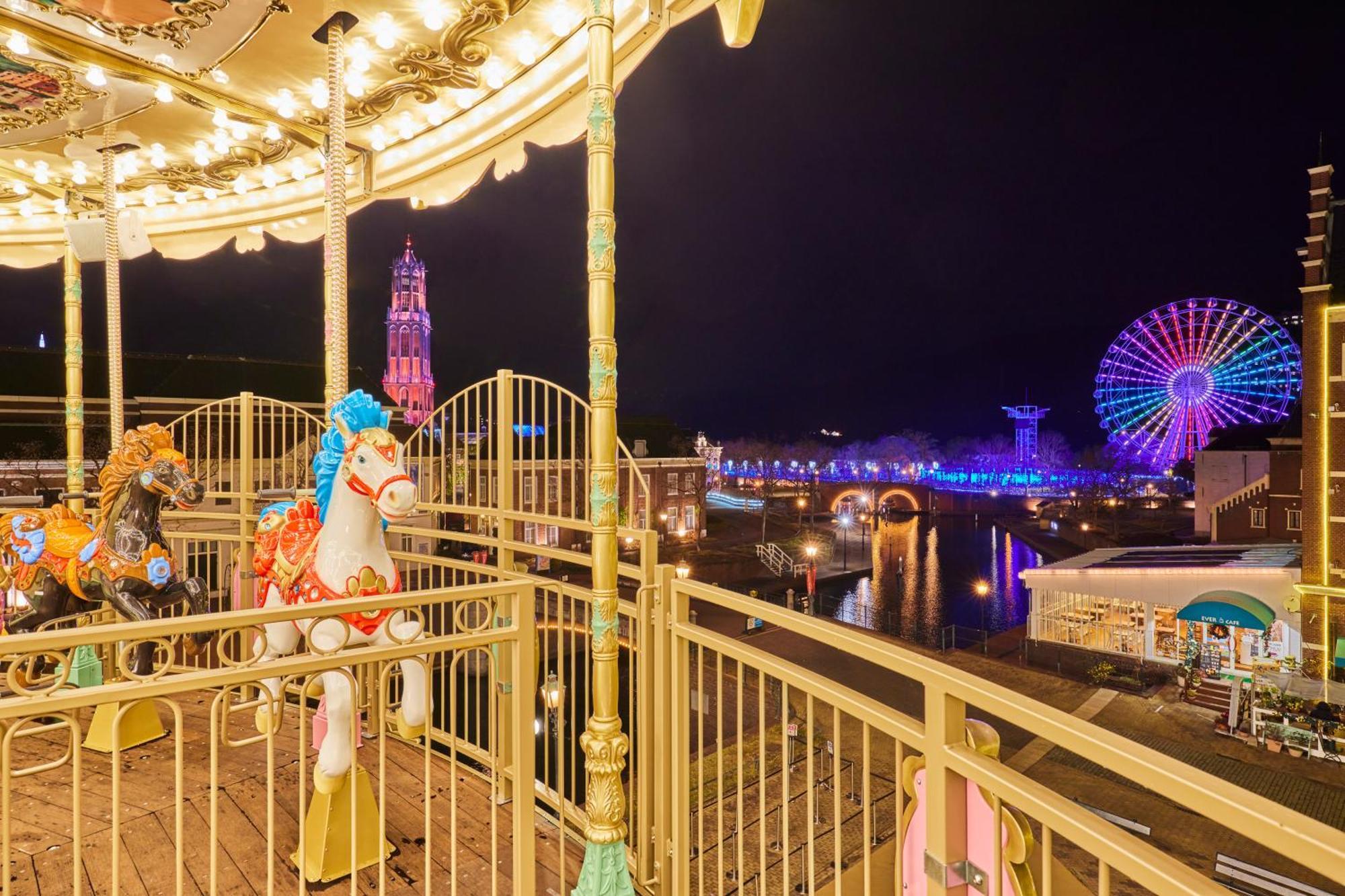 Hotel Den Haag Huis Ten Bosch Sasebo Exterior foto View of the park at night